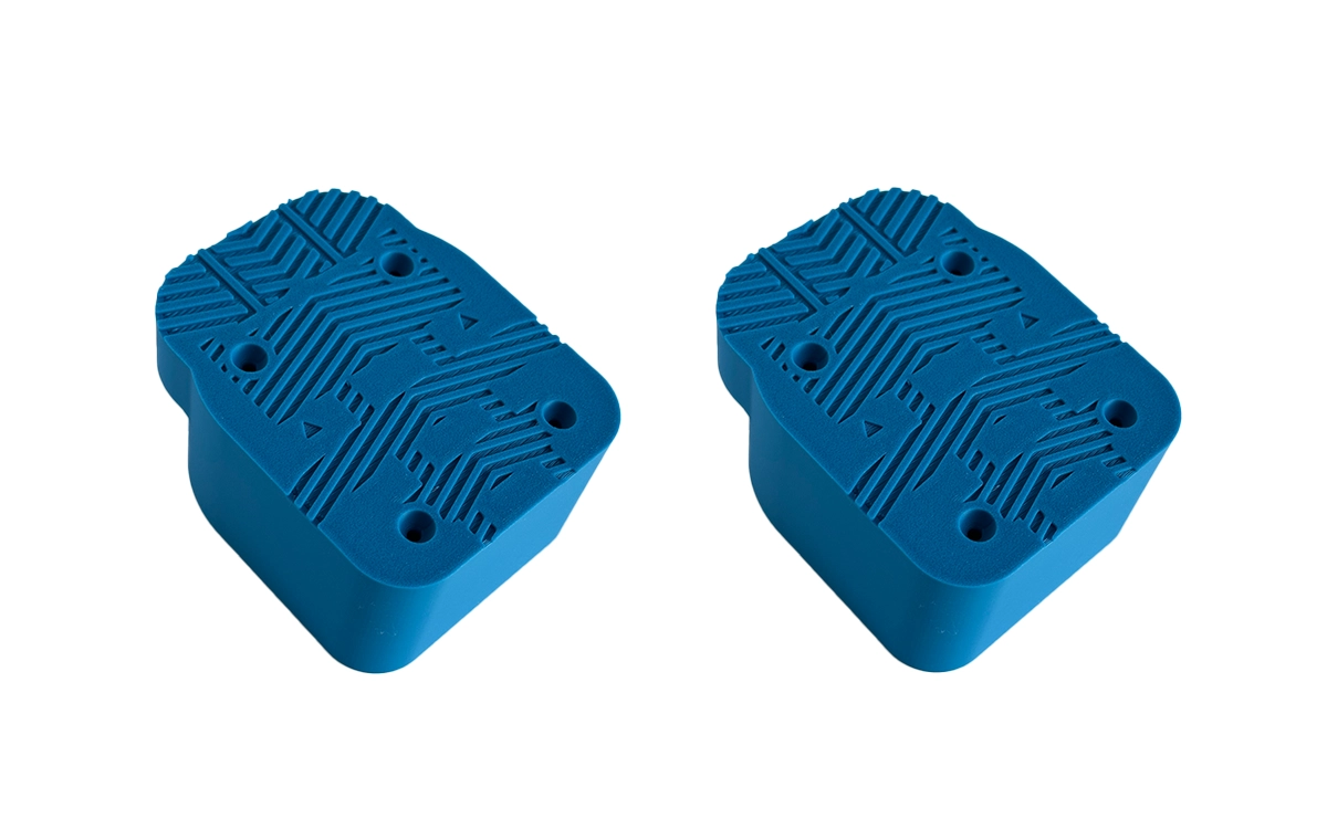 SnowToe™ ski wall hanger